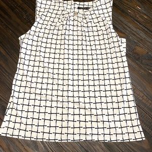 Like new Ivanka Trump blouse